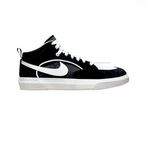 Nike Monochrome Men's Sneakers